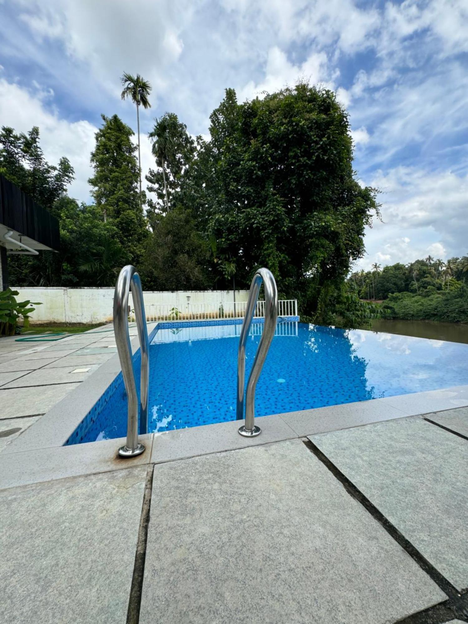 River Serene Holiday Home Kizhake Chālakudi Exterior photo