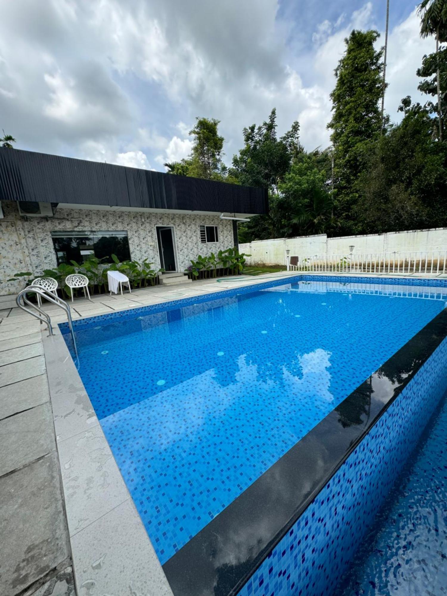 River Serene Holiday Home Kizhake Chālakudi Exterior photo